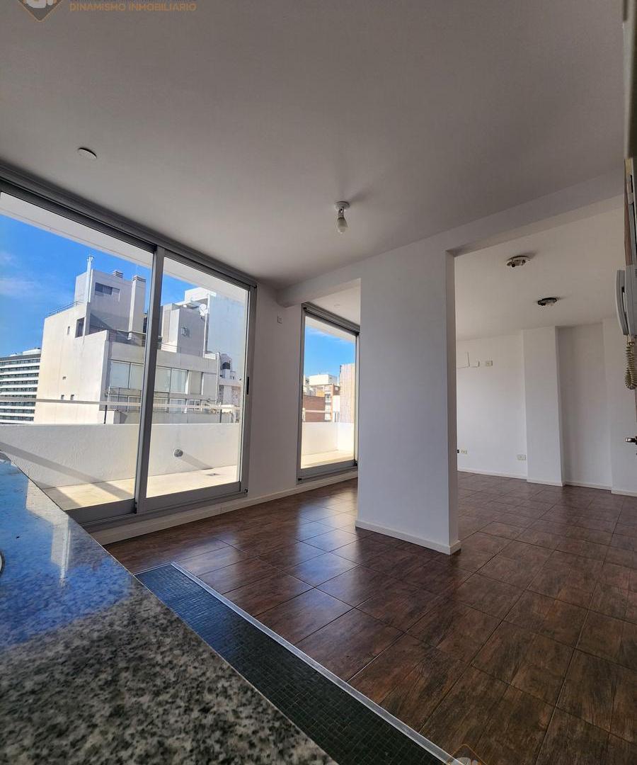 Monoambiente con balcon terraza en alquiler en  Belgrano. a 100 metros de Av. Cabildo.