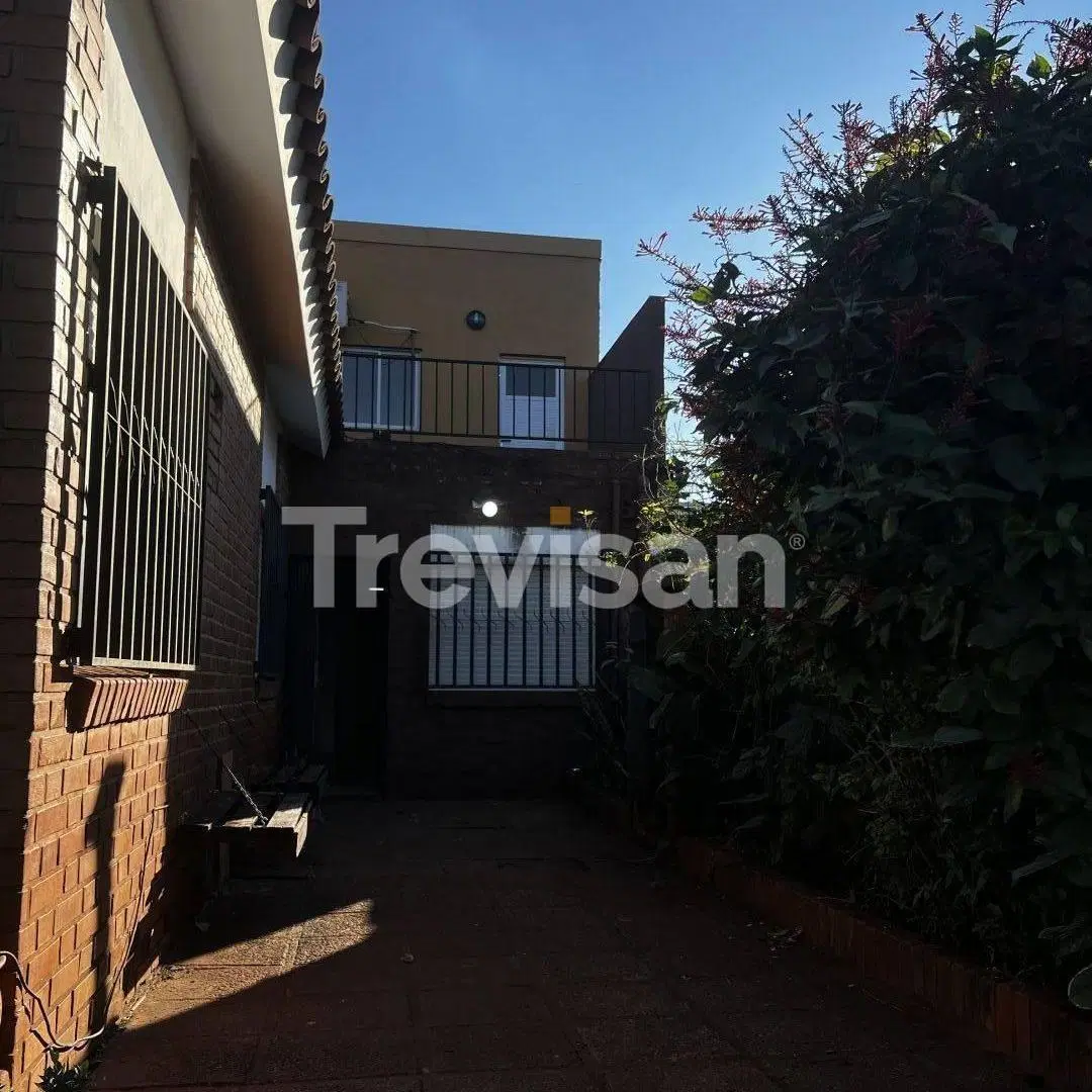 Casa 3 dormitorios. | Amalia Vera 3