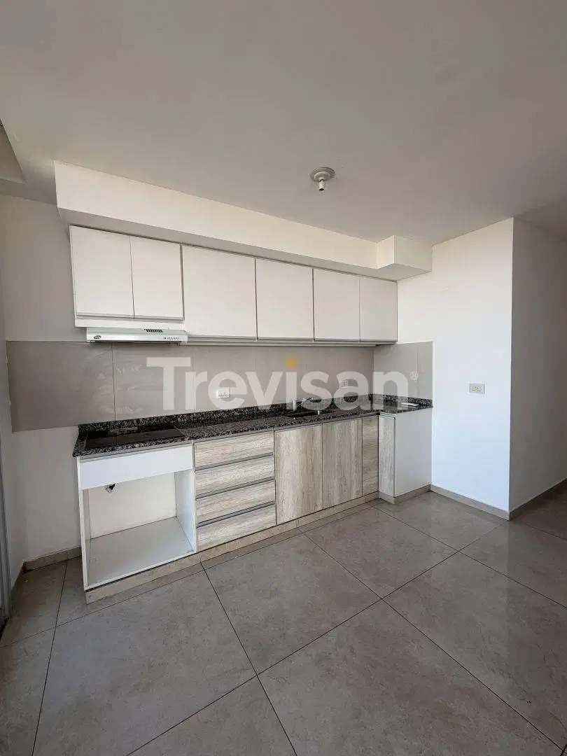 SEMIPISO EN ALQUILER - ALARIF TRENCH 1