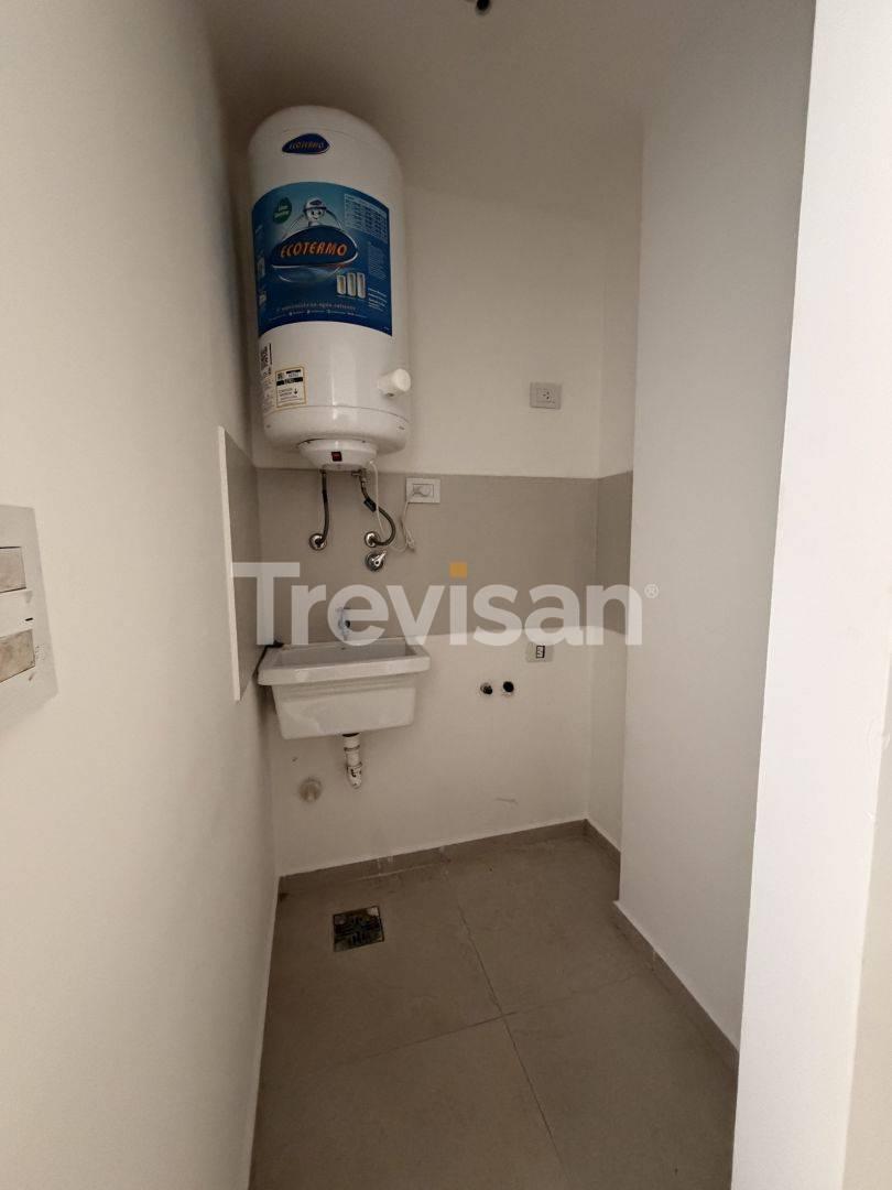 Foto de SEMIPISO EN ALQUILER - ALARIF TRENCH, imagen 2