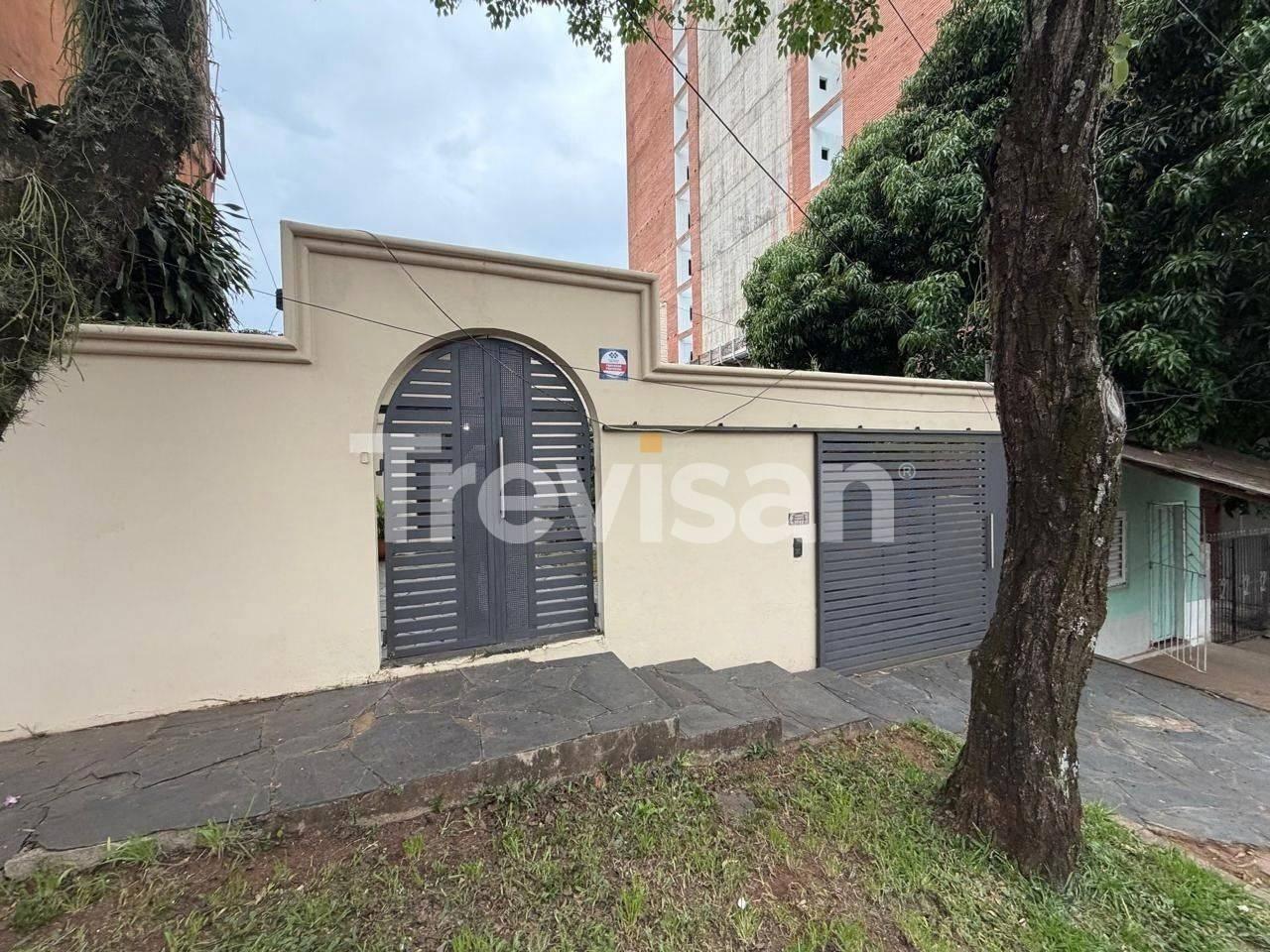 Foto de Casa 10 ambientes 5 dormitorio. | Av. Urquiza, imagen 1