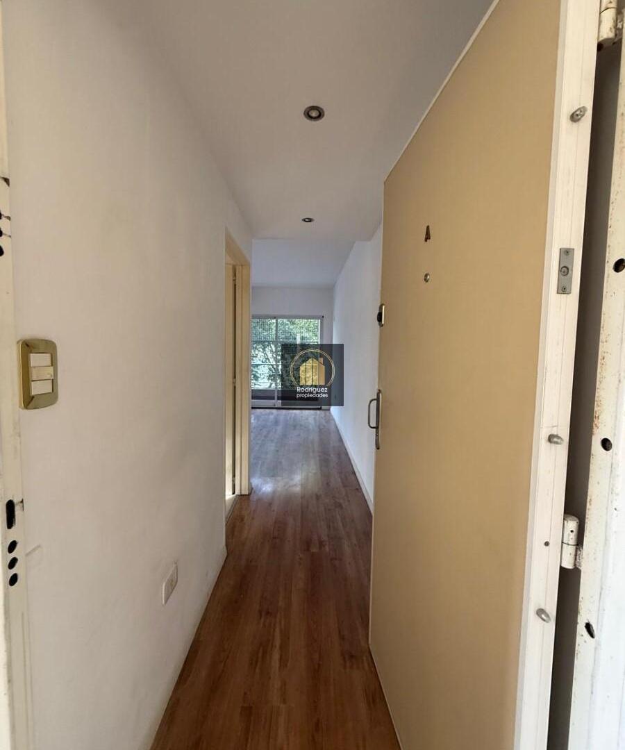 Foto de Venta Departamento Tres Amb. espacio guarda coche Villa Devoto, imagen 3