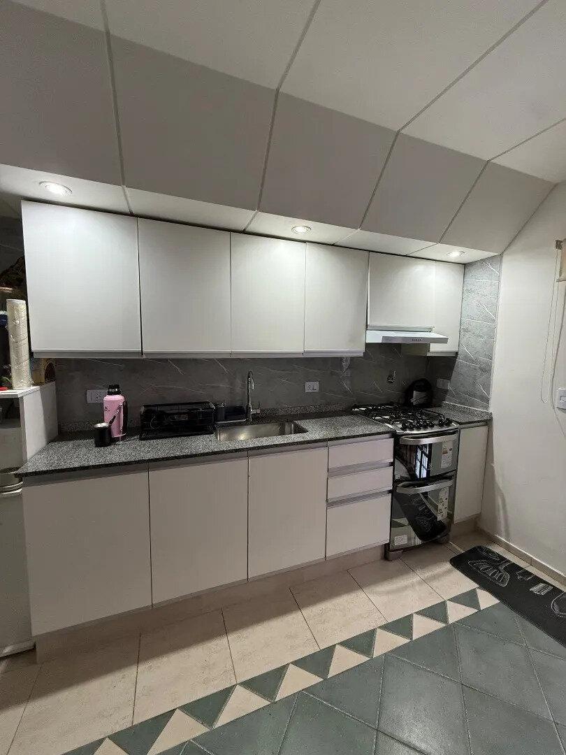 Foto de Venta Duplex Cuatro Amb./cochera En Devoto, imagen 3