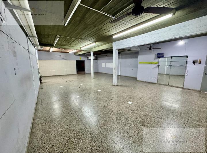 Local en venta sobre Av. San Martin Florencio Varela. 1
