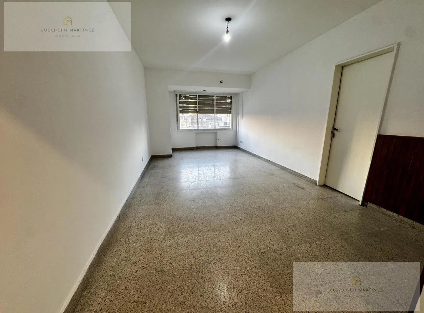 Departamento en centro de quilmes 3 ambientes, sobre av rivadavia. 4