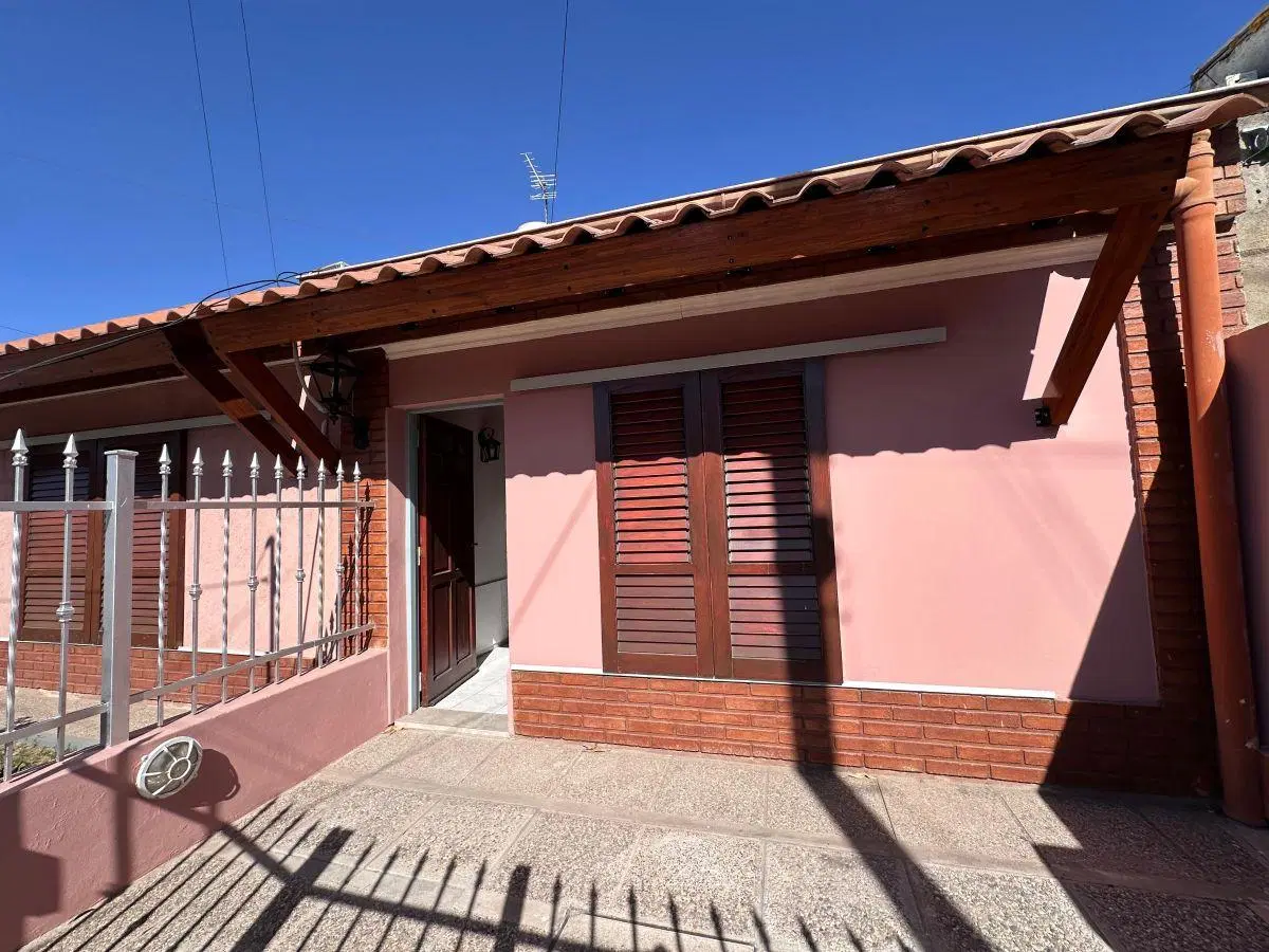 Alquiler Casa 2 Dormitorios Barrio Las Palmas 2