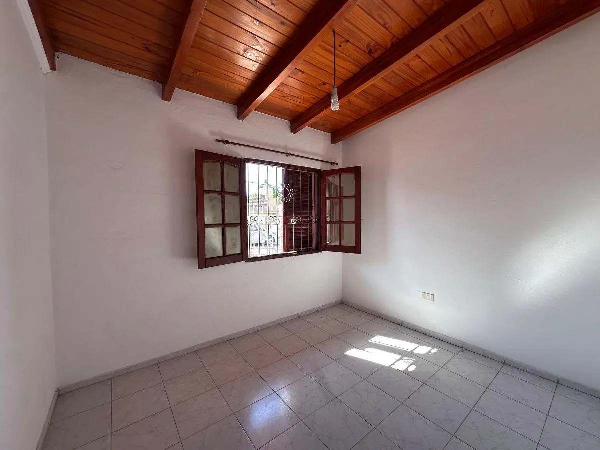Alquiler Casa 2 Dormitorios Barrio Las Palmas 3