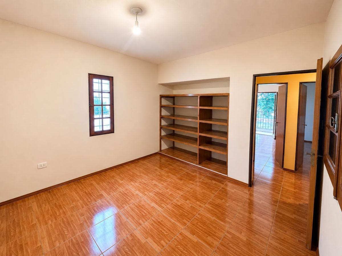 Foto de SE ALQUILA CASA 3 DORMITORIOS LAS PALMAS, imagen 2