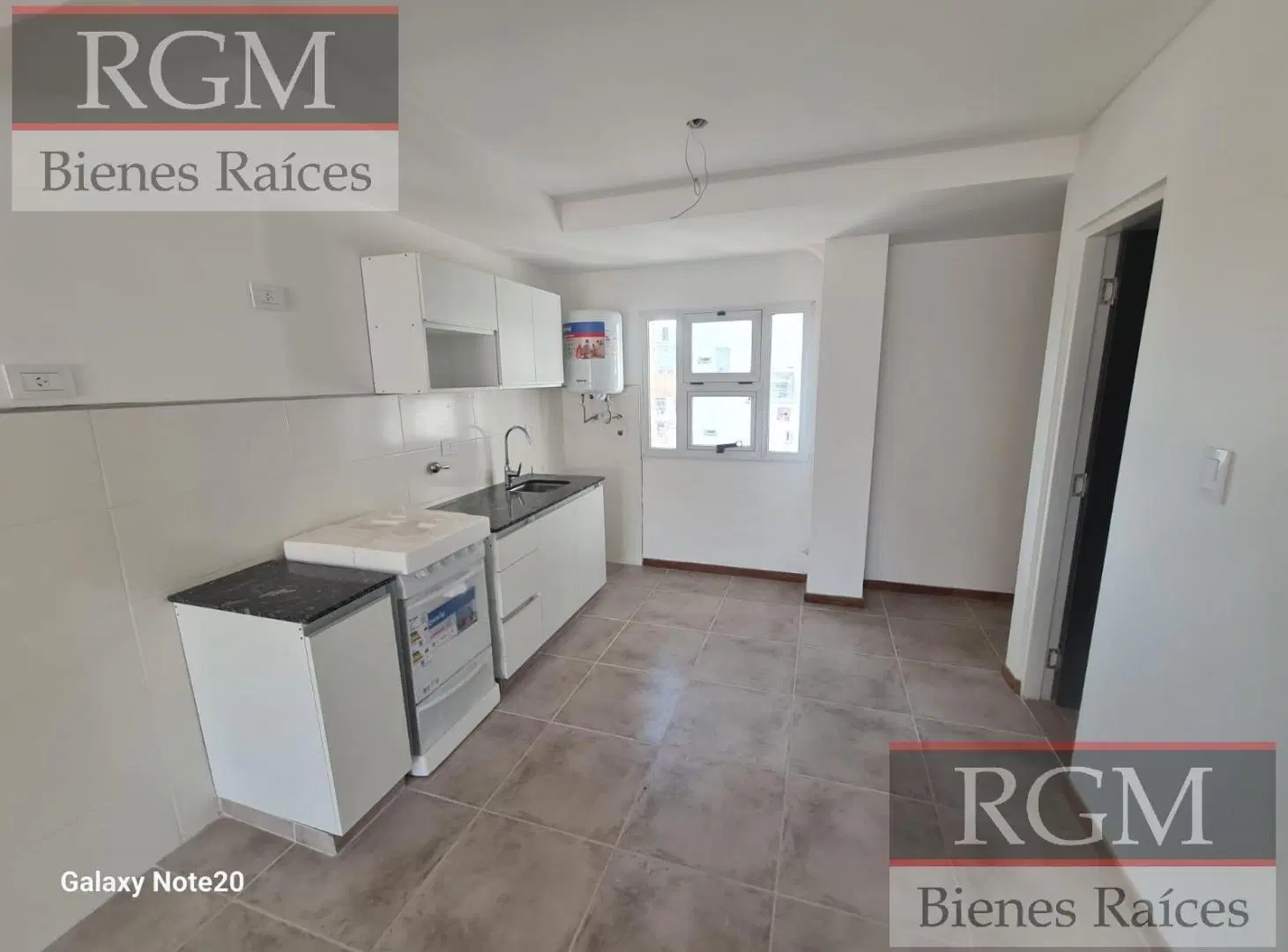 Departamento en Abasto 1