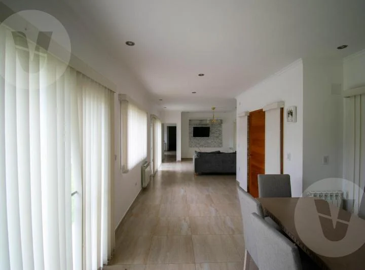 Casa en alquiler y venta -  Haras del Sur II 4