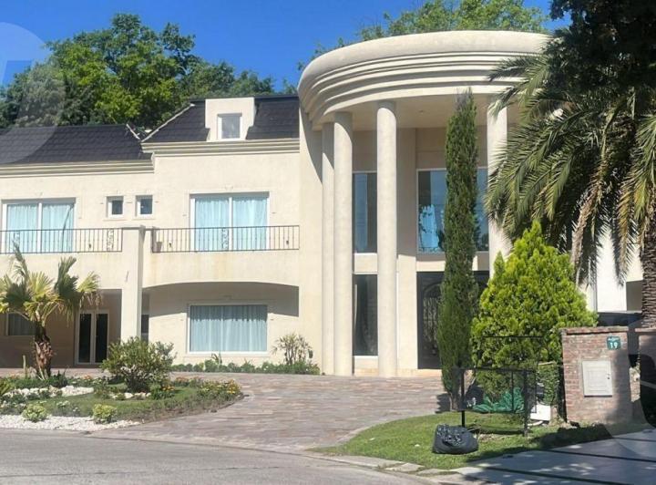 Casa en venta y alquiler - Barrio Saint Thomas Este, Canning 3