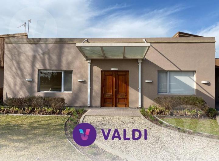 Casa en alquiler - Barrio Fincas de San Vicente Golf 1