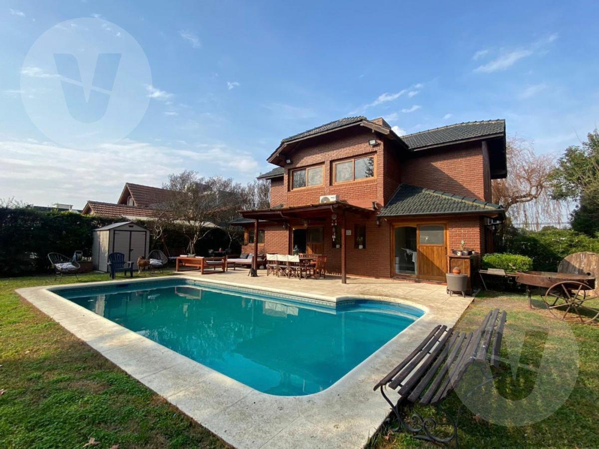 Casa en venta - Barrio La Martona, Cañuelas