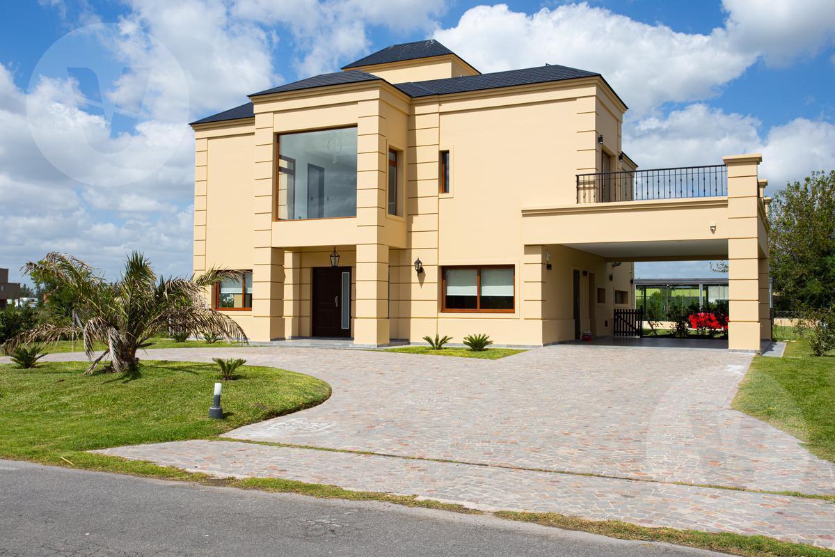 Casa en venta - Barrio Fincas del Alba, Canning