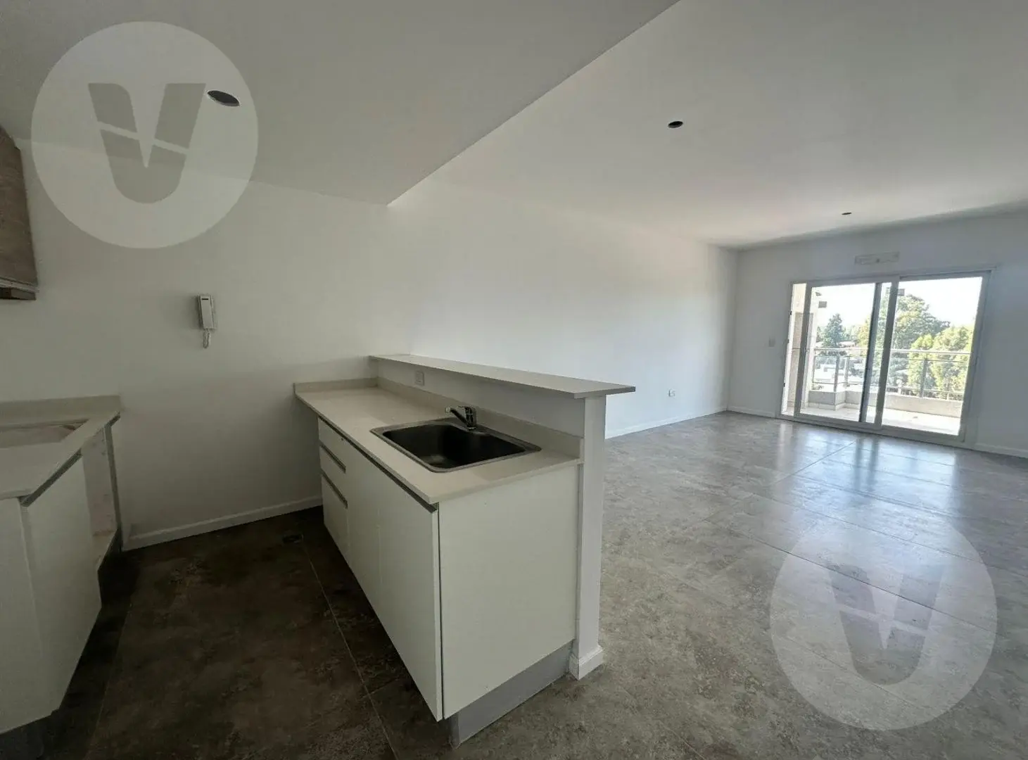 Departamento en Canning 3