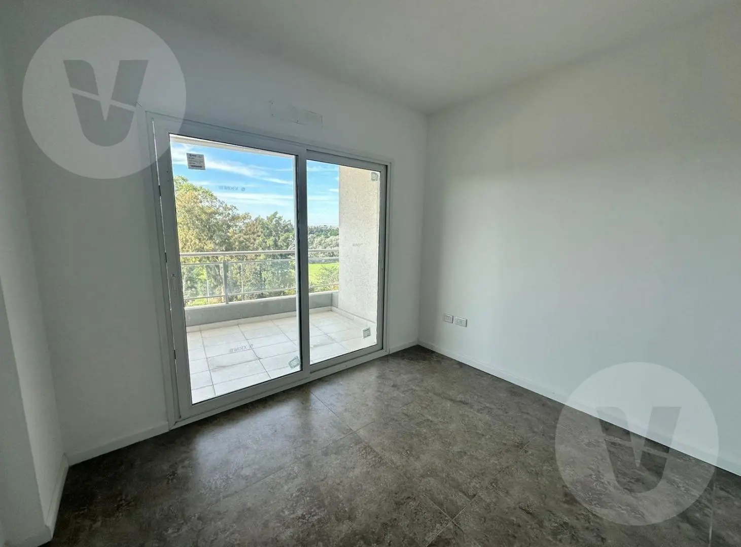Departamento en Canning 4