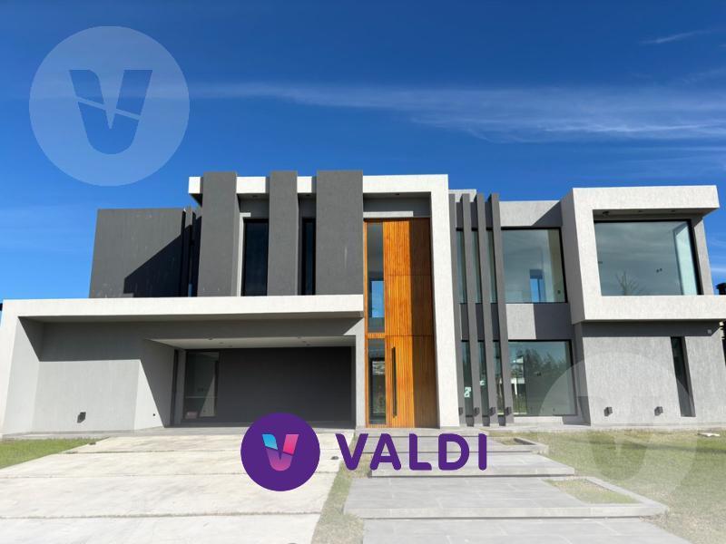 Casa en venta - Barrio El Principado, Canning