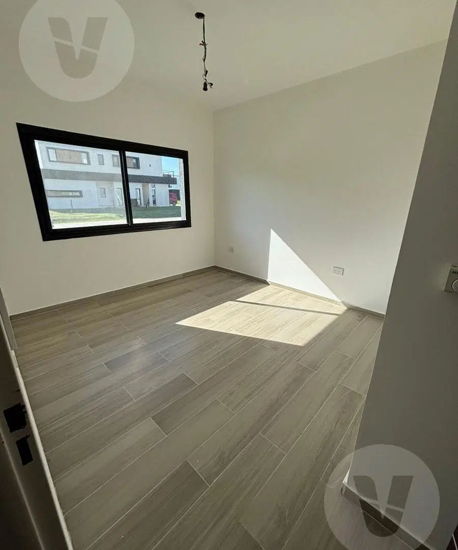 CASA A LA VENTA - BARRIO PRINCIPADO DE SAN VICENTE 4