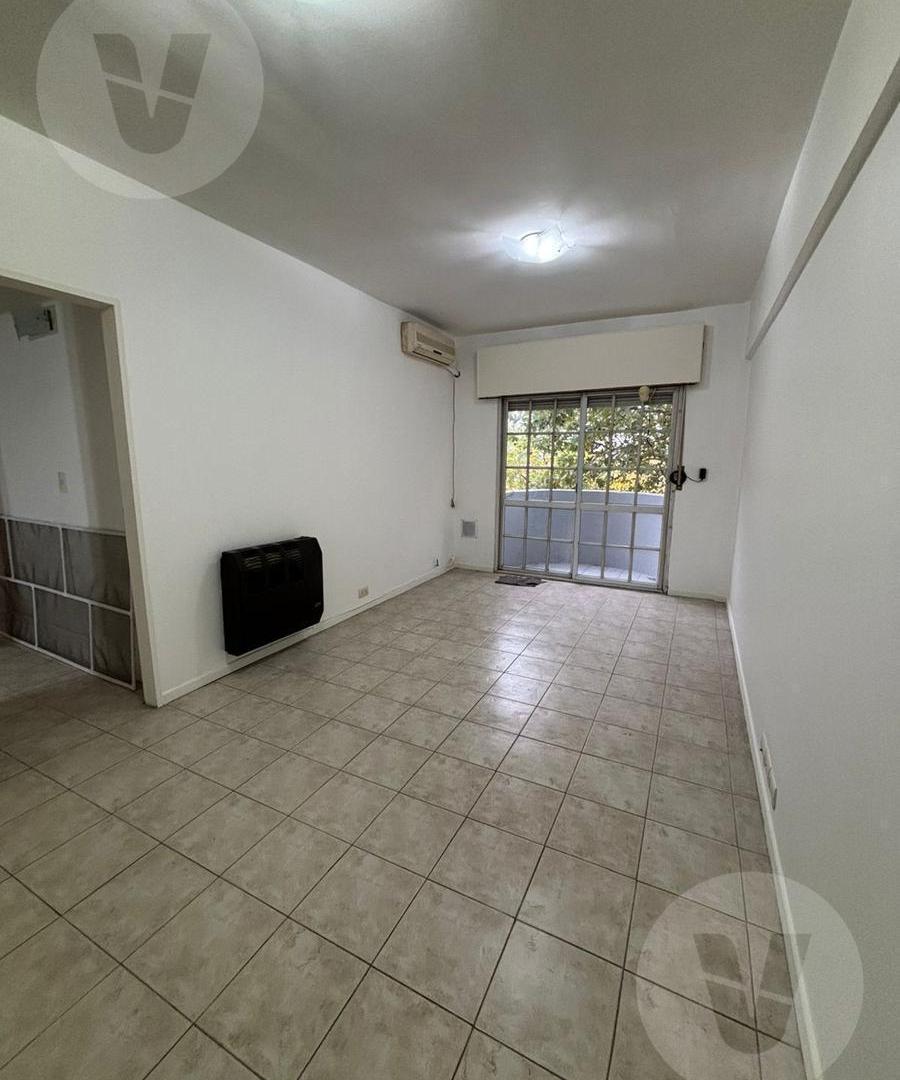 Departamento a la Venta - Temperlay a una cuadra de la estación.