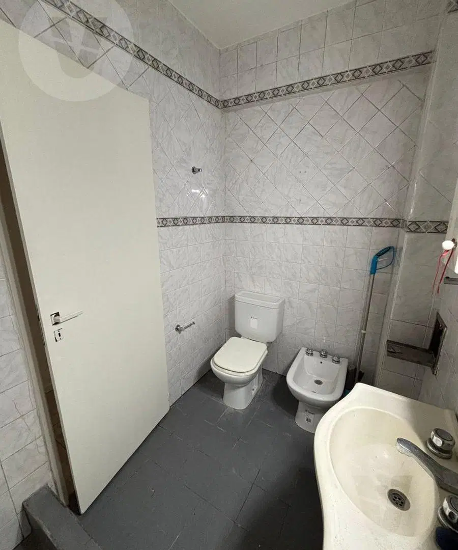 Departamento a la Venta - Temperlay a una cuadra de la estación. 3