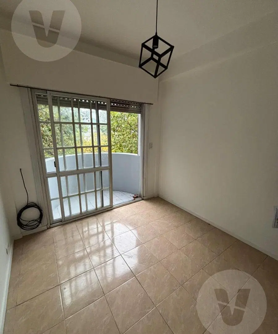 Departamento a la Venta - Temperlay a una cuadra de la estación. 4