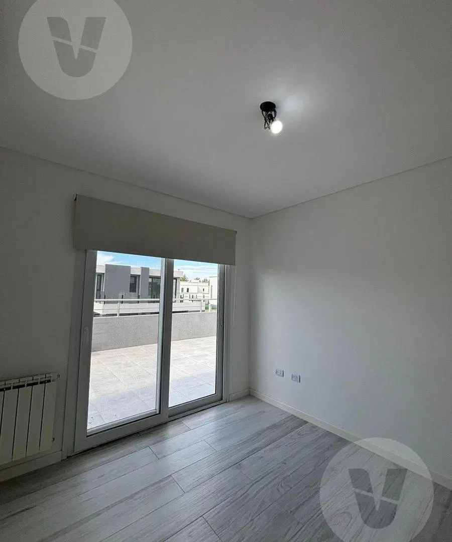 Casa en Alquiler  - Barrio Principado de San Vicente 5