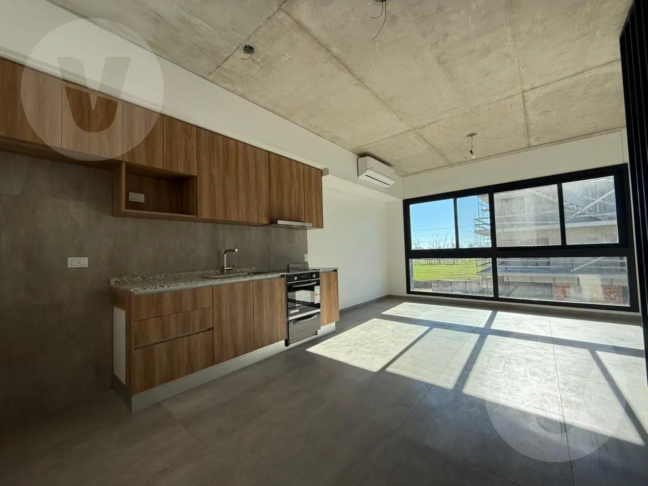 Departamento en Complejo Cabral 3300 2