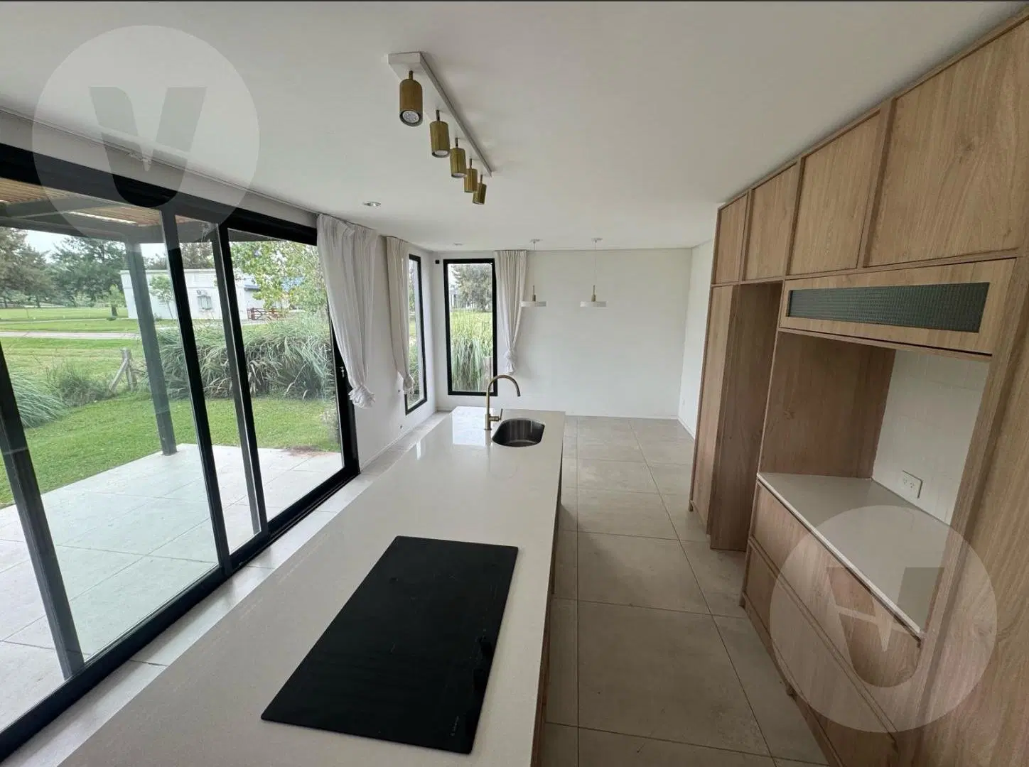 Casa en Alquiler en Fincas Sporting 4