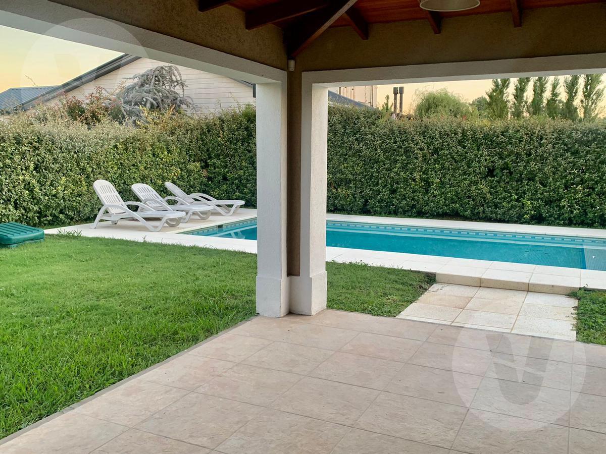 Foto de Casa en Alquiler amoblado - Barrio La Horqueta de Echeverría, Canning, imagen 3