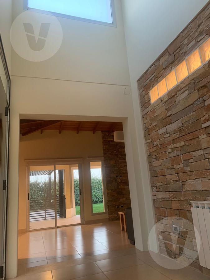 Foto de Casa en Alquiler amoblado - Barrio La Horqueta de Echeverría, Canning, imagen 2