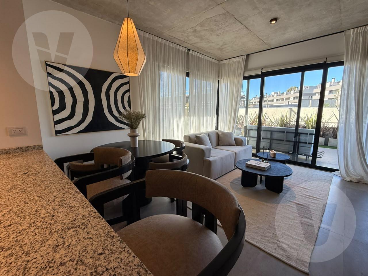 Foto de Departamento en Alquiler Amoblado 2 AMB con jardin, Complejo Cabral, imagen 3