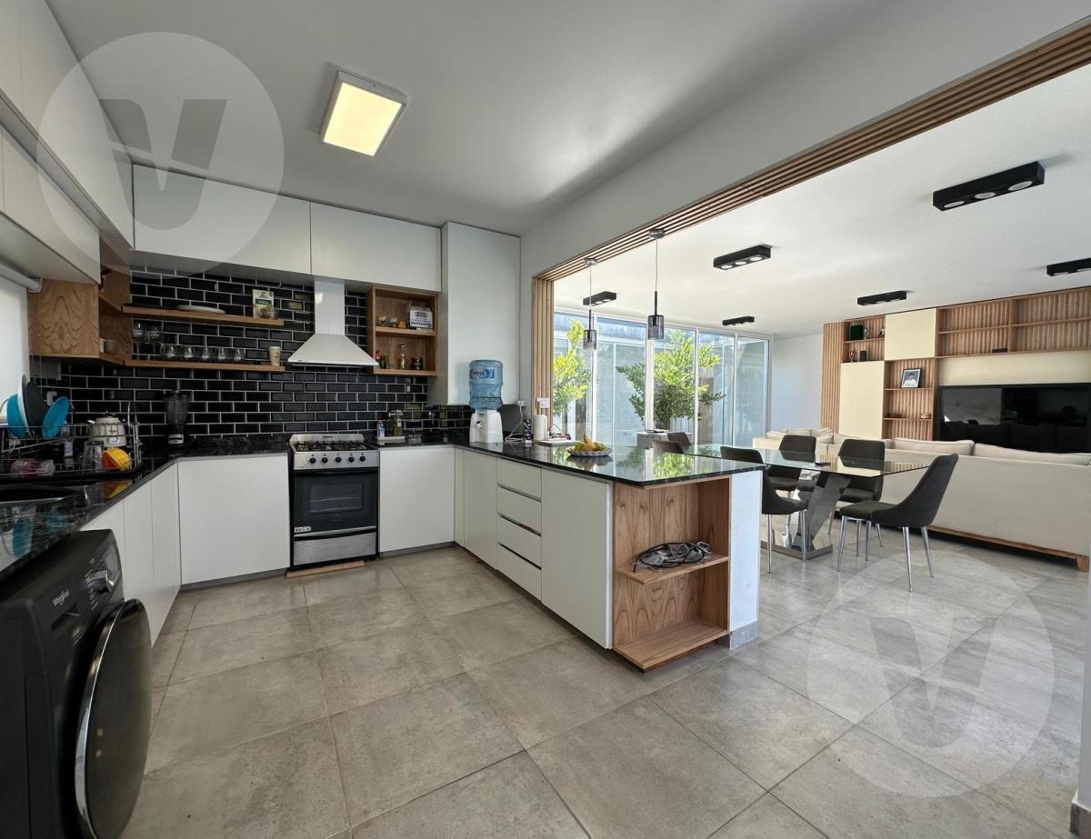 Foto de Casa en alquiler amueblada en el Principado de San Vicente, imagen 4