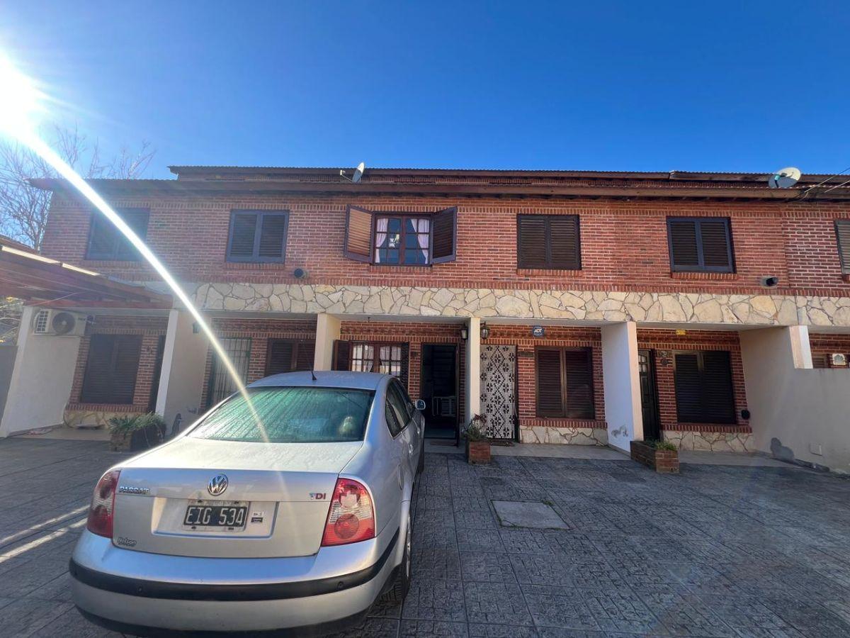 triplex en costa azul