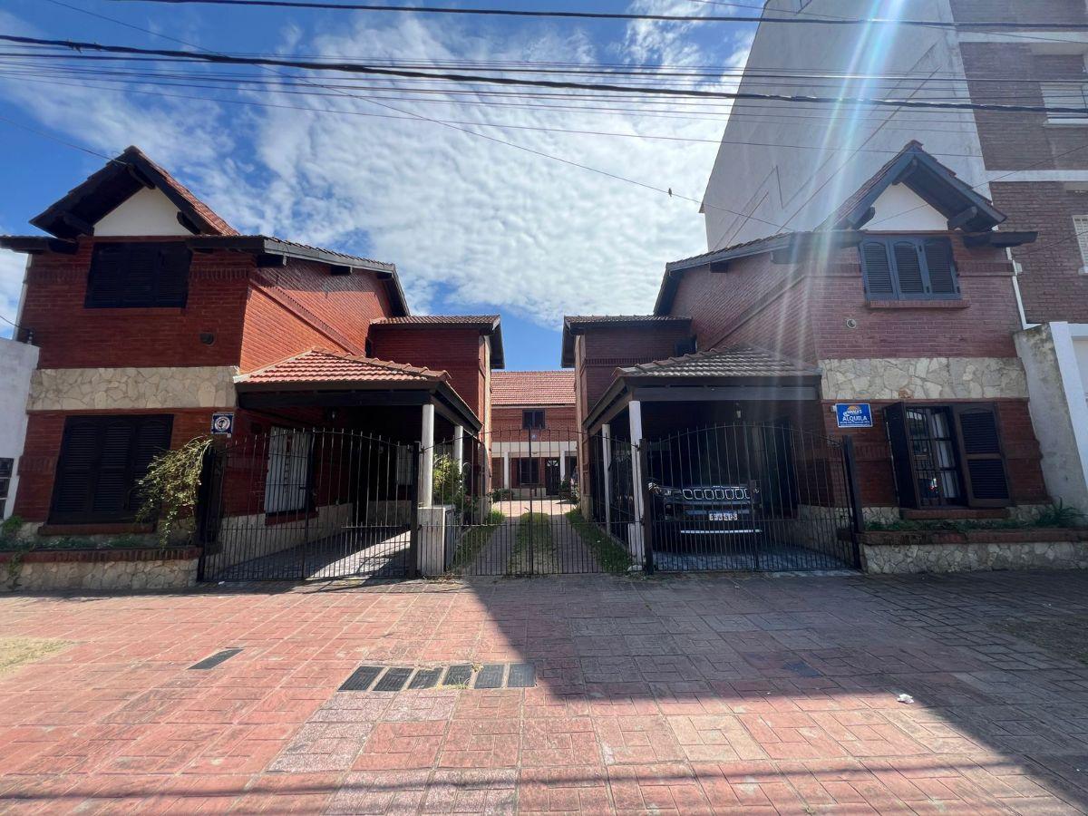 duplex interno en calle moreno 155