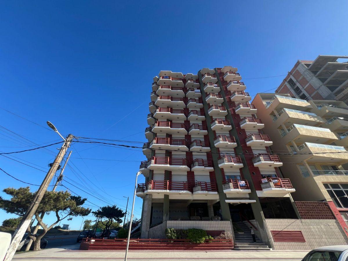 semi piso en av san bernardo y costanera piso 8