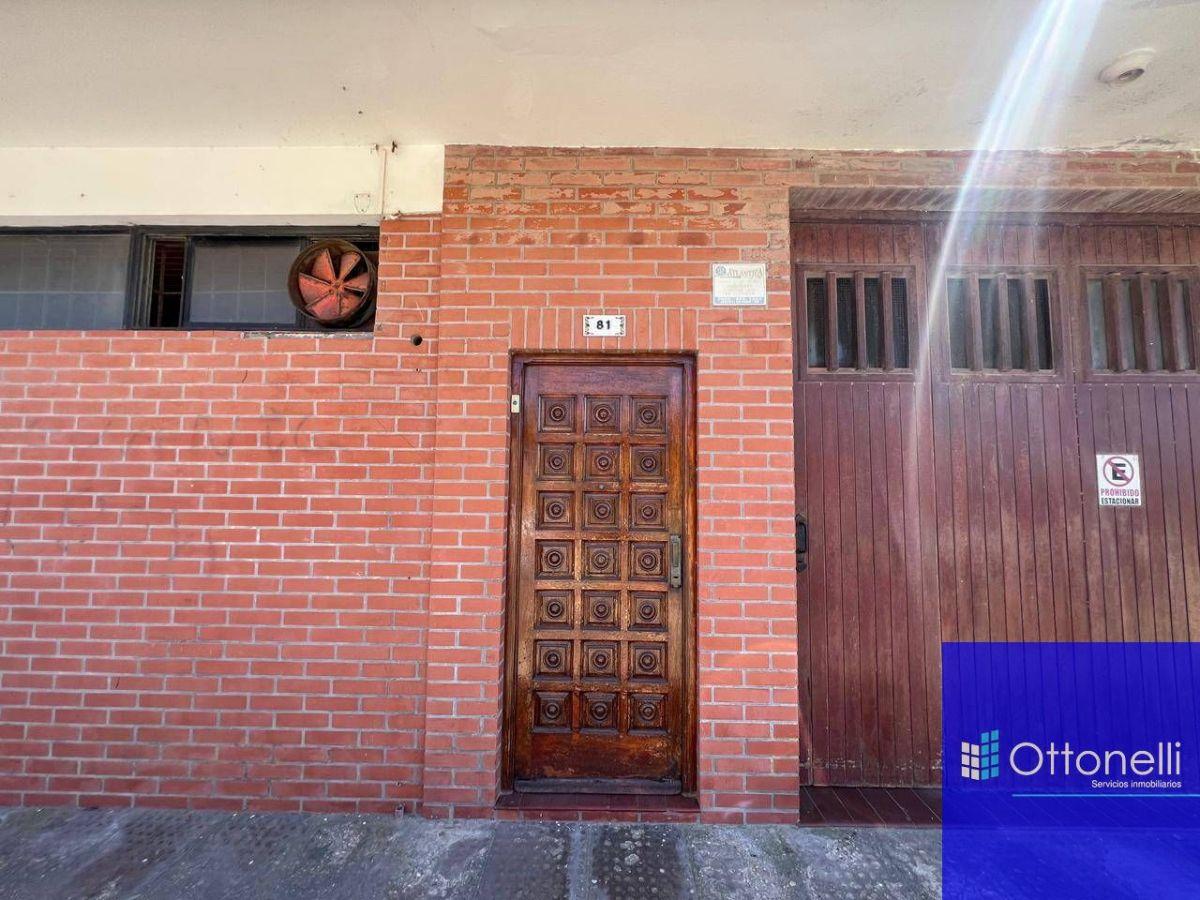 Foto de departamento en primer piso, imagen 1