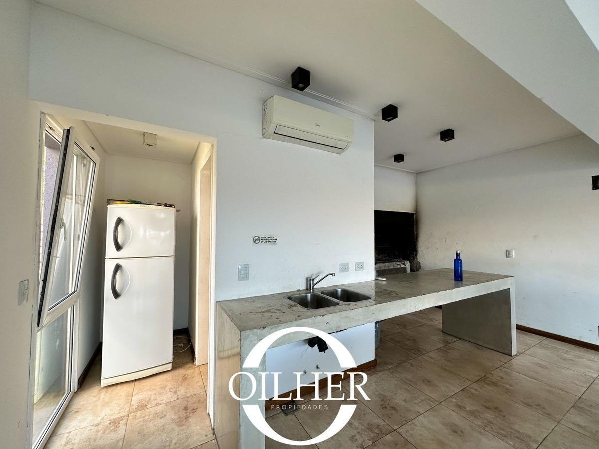 Villa Gesell, Venta Depto. 3 Amb. Zona Sur con Cochera! 1