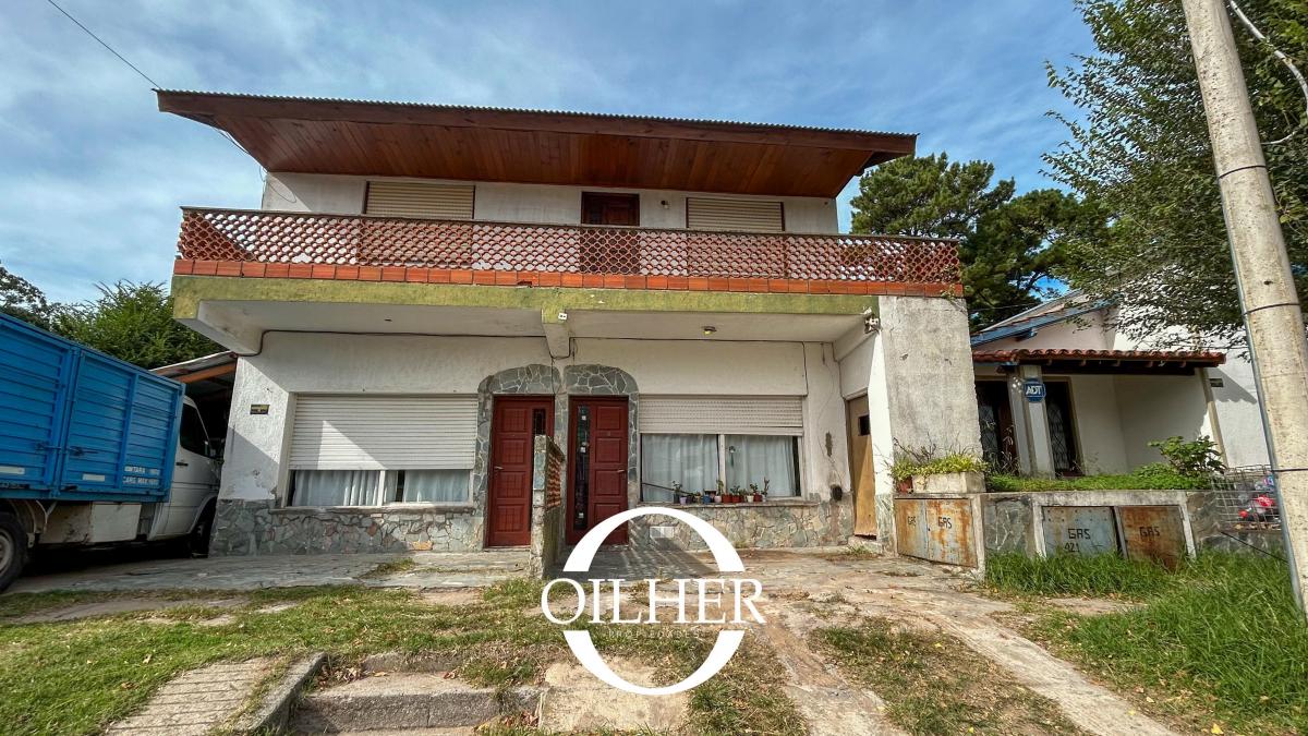 Complejo de 7 Unidades en Venta! Zona Centro. Gas Natural! 1