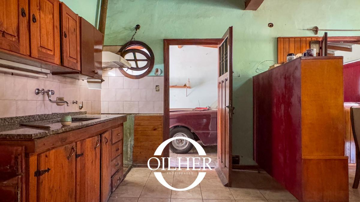 Casa en Venta de 3 Dorm. C/ Cochera en Zona Sur. Gas Natural! 1