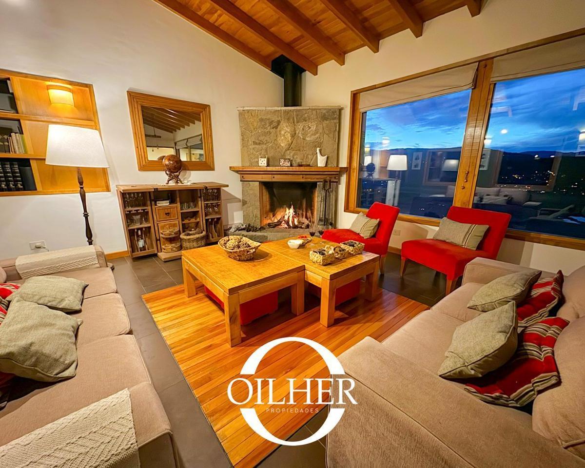 Casa con Una Vista Inigualable! Faldeos de Chapelco! Lote de 2145 m² 3