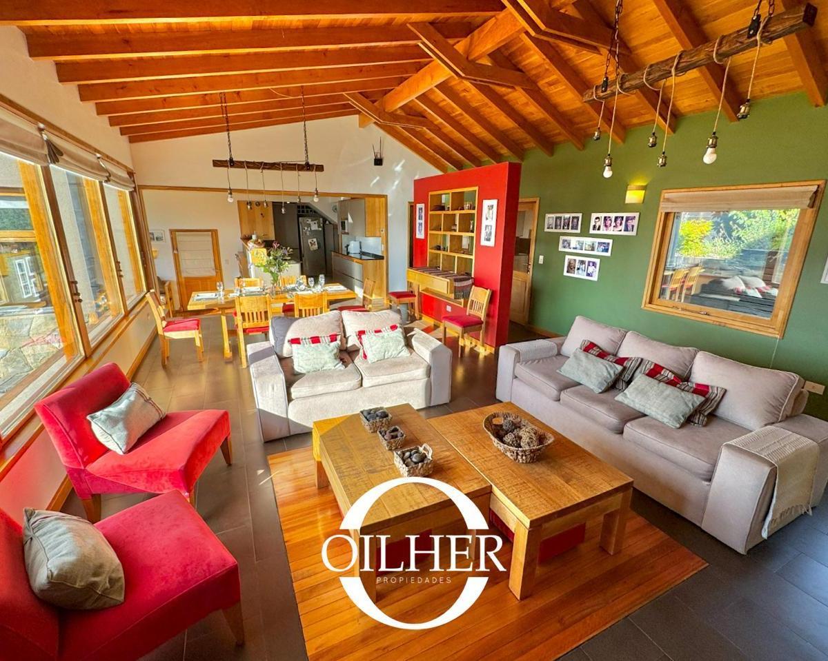 Casa con Una Vista Inigualable! Faldeos de Chapelco! Lote de 2145 m² 4