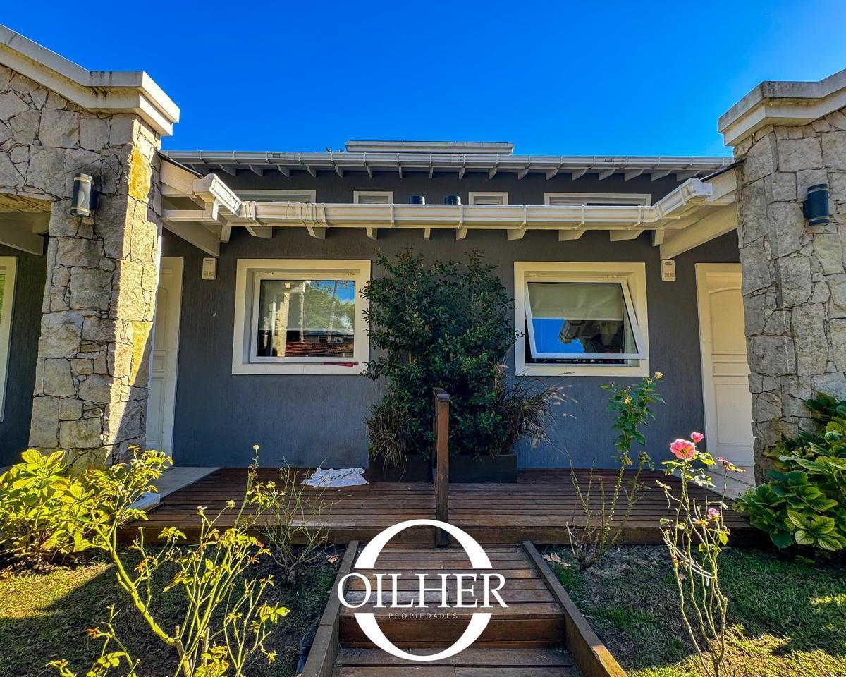 VENTA 2 CASAS EN BLOCK! EXCELENTE OPORTUNIDAD
