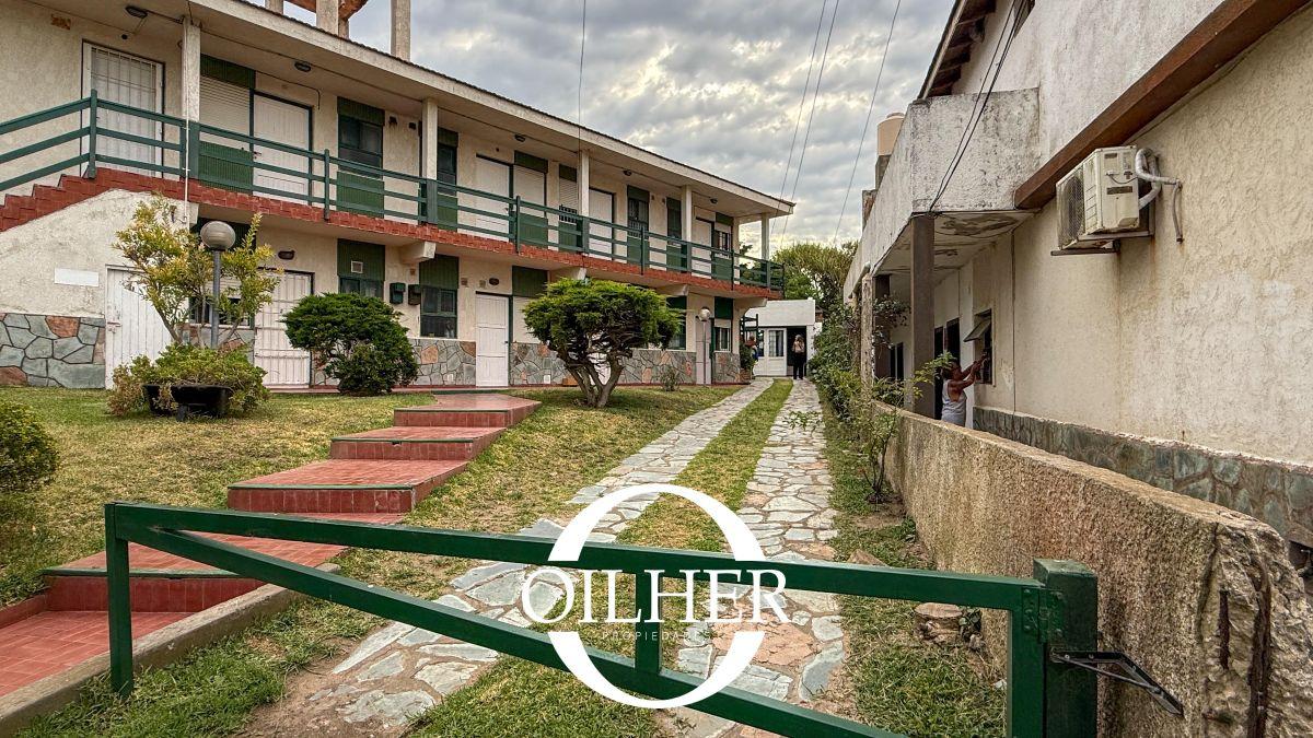 Depto en venta Villa Gesell! 2 amb. zona sur con Gas Natural, P. B. - Y entrada vehicular propia