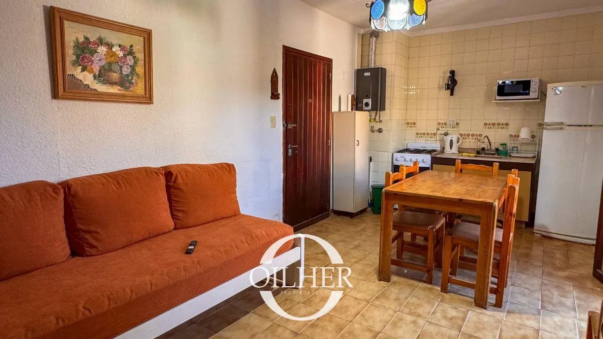 Departamento en venta en la Costanera de Villa Gesell centro-sur, 3 ambientes con cochera 2