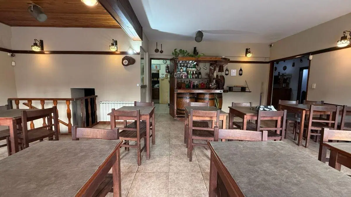 Hotel en venta 25 habitaciones sobre Av. 3 Villa Gesell 5