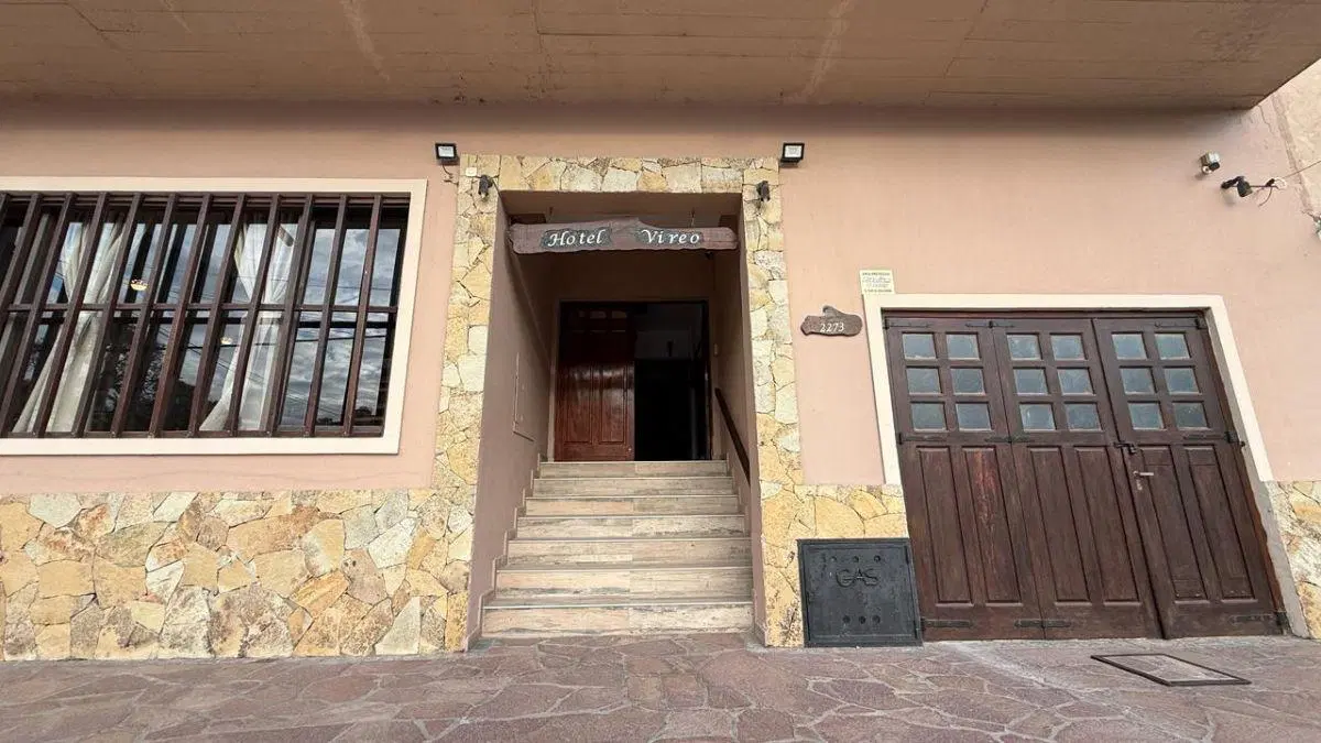 Hotel en venta 25 habitaciones sobre Av. 3 Villa Gesell 2