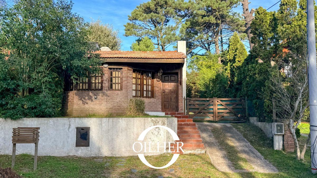 Casa en venta de 2 domitorios mas quincho. Gas natural y Calefaccion.