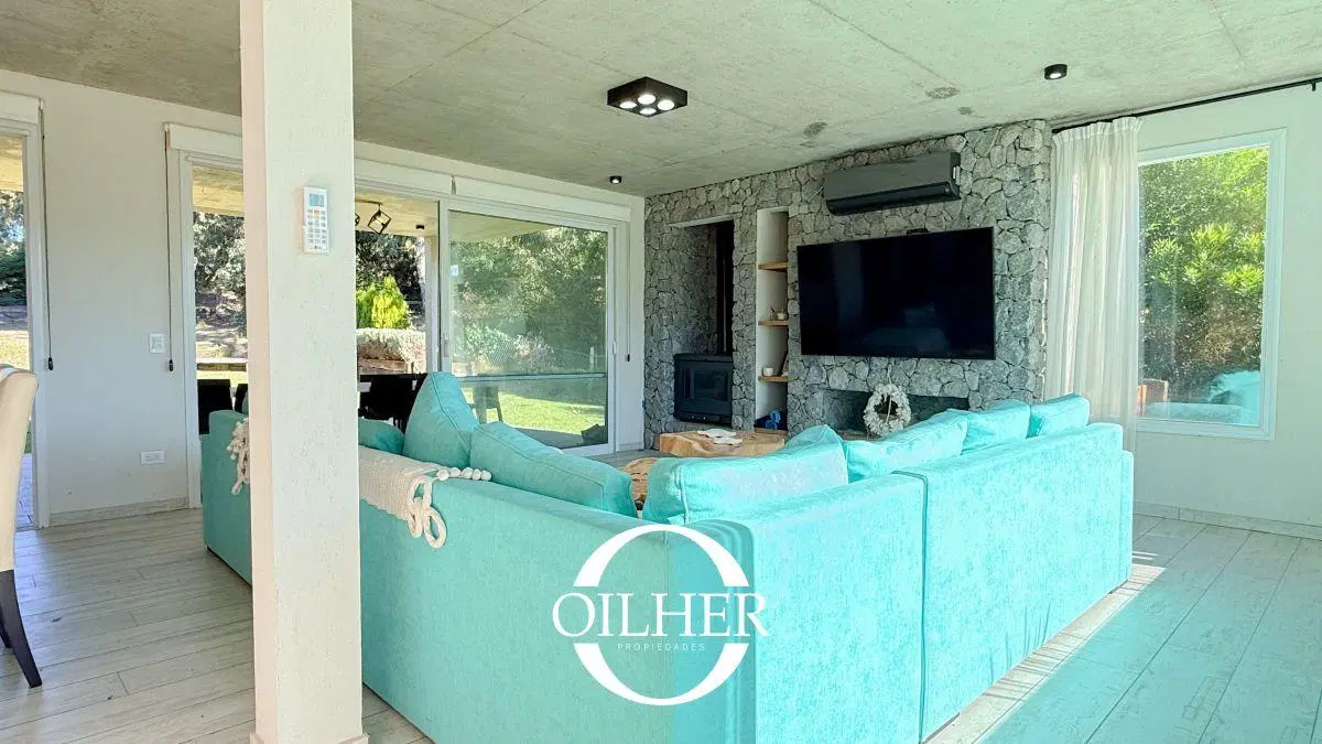 Casa en venta - 5 Dormitorios - Cochera - Costa Esmeralda Golf 2 Lote 600. 8