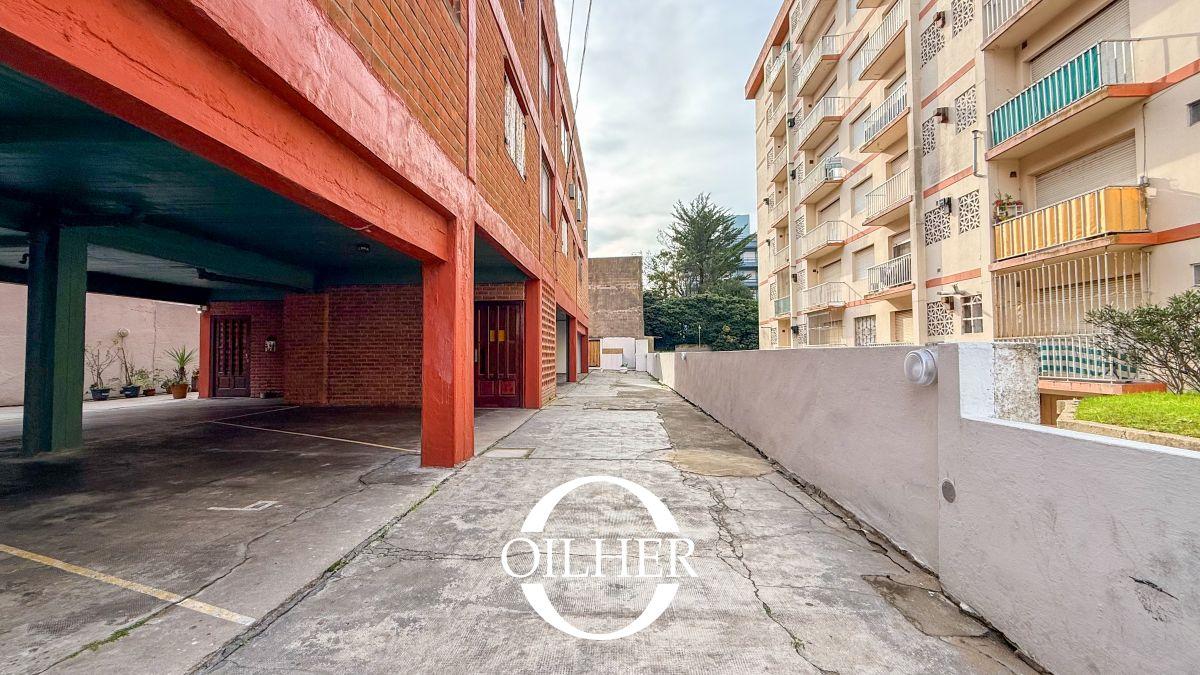 Foto de Departamento 2 Dormitorios en venta con cochera - Zona Centro. A metros, imagen 1