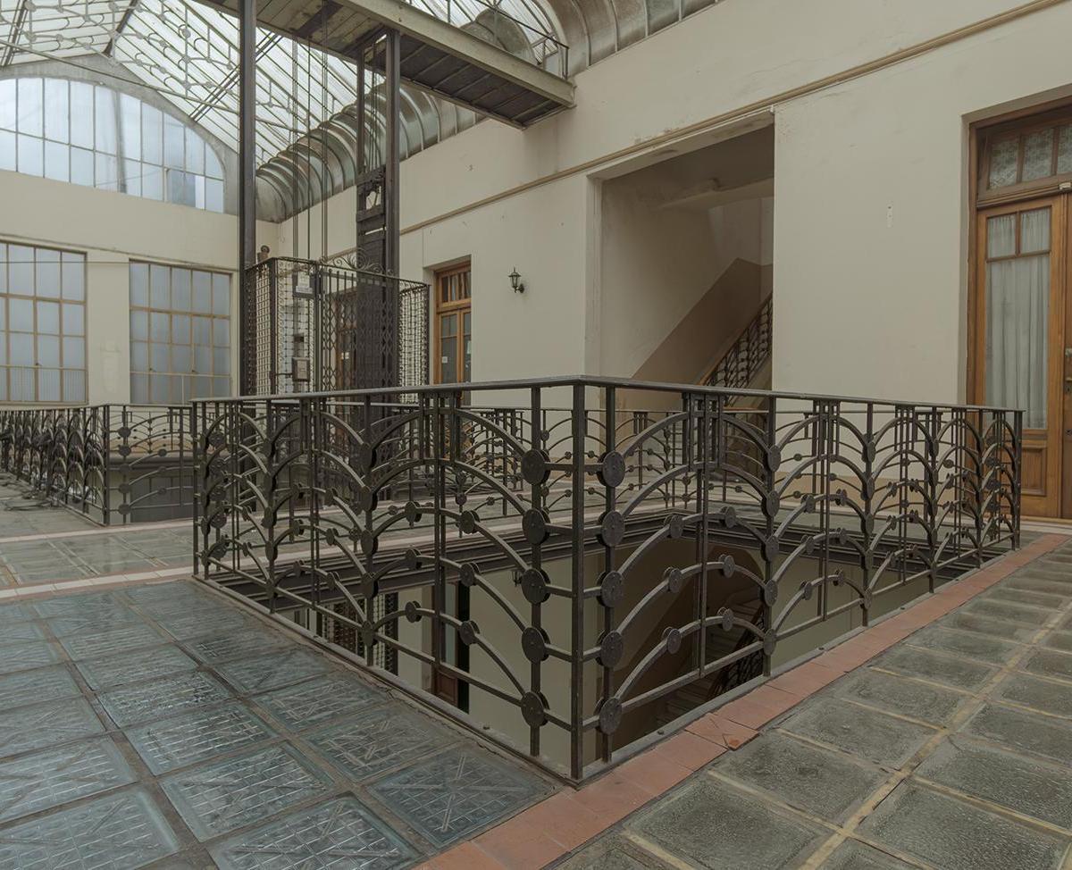 Alquiler de Edificio Emblemático en Monserrat 2